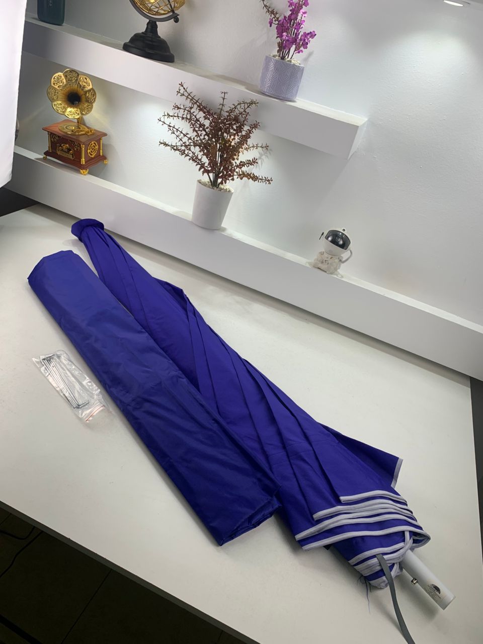 Parasol de Plage avec Paroi Amovible Protection UV – مظلة شمسية مع سترة خلفية