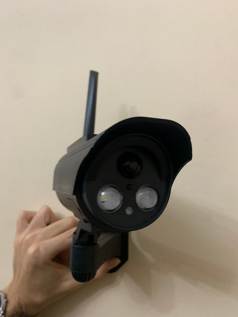 Fausse Caméra et Lampe solaire avec suivi de mouvement