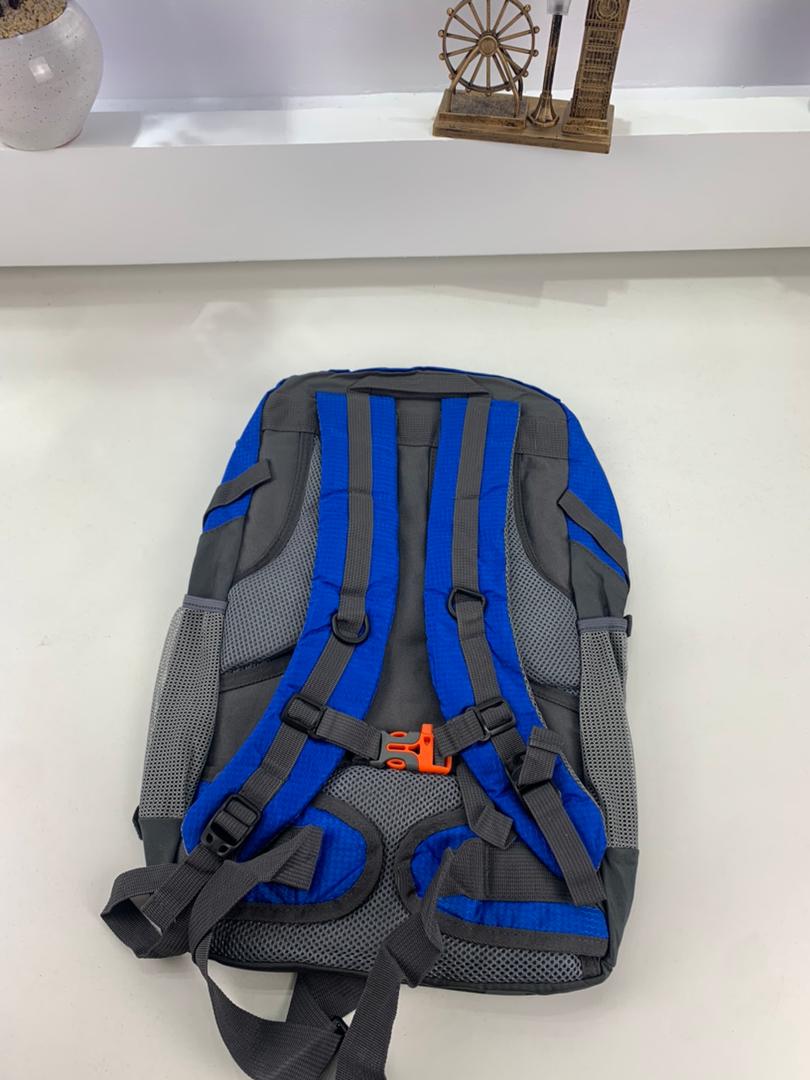 Sac à Dos de Randonnée 35L Imperméable – حقيبة ظهر