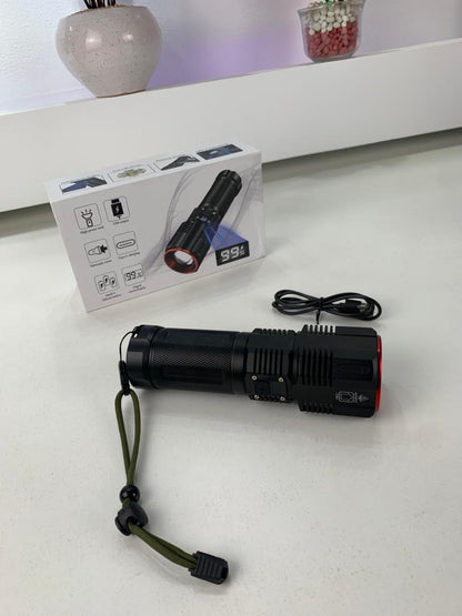 Lampe Torche à LED Haute Puissance 30W avec Batterie Lithium 18650 – مصباح يدوي عالي الطاقة مع بطارية ليثيوم